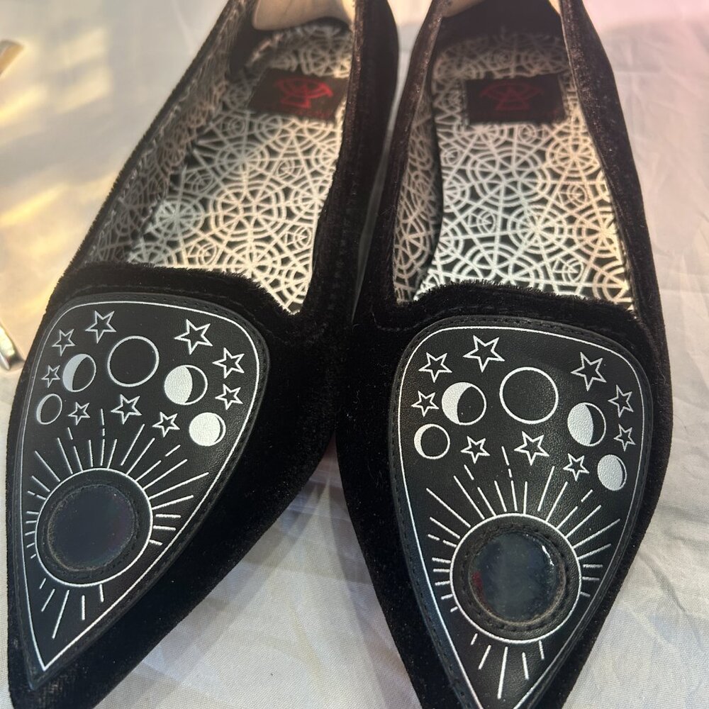 Strangecvlt‎ esoteric black velvet flats goth cycles of the moon design on toe - Picture 11 of 11